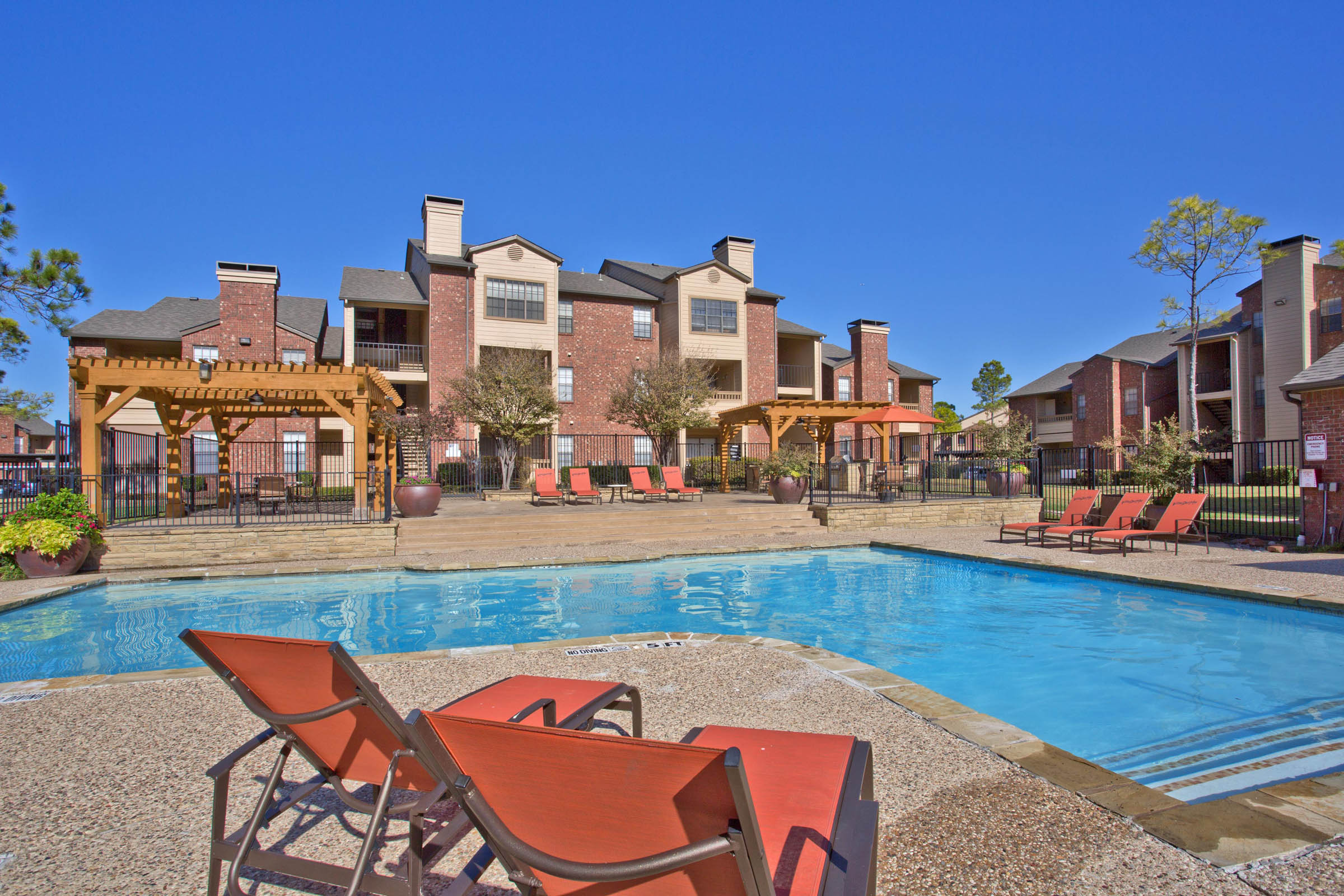 Villa Del Mar WillMax Apartments Apartments in Arlington, TX