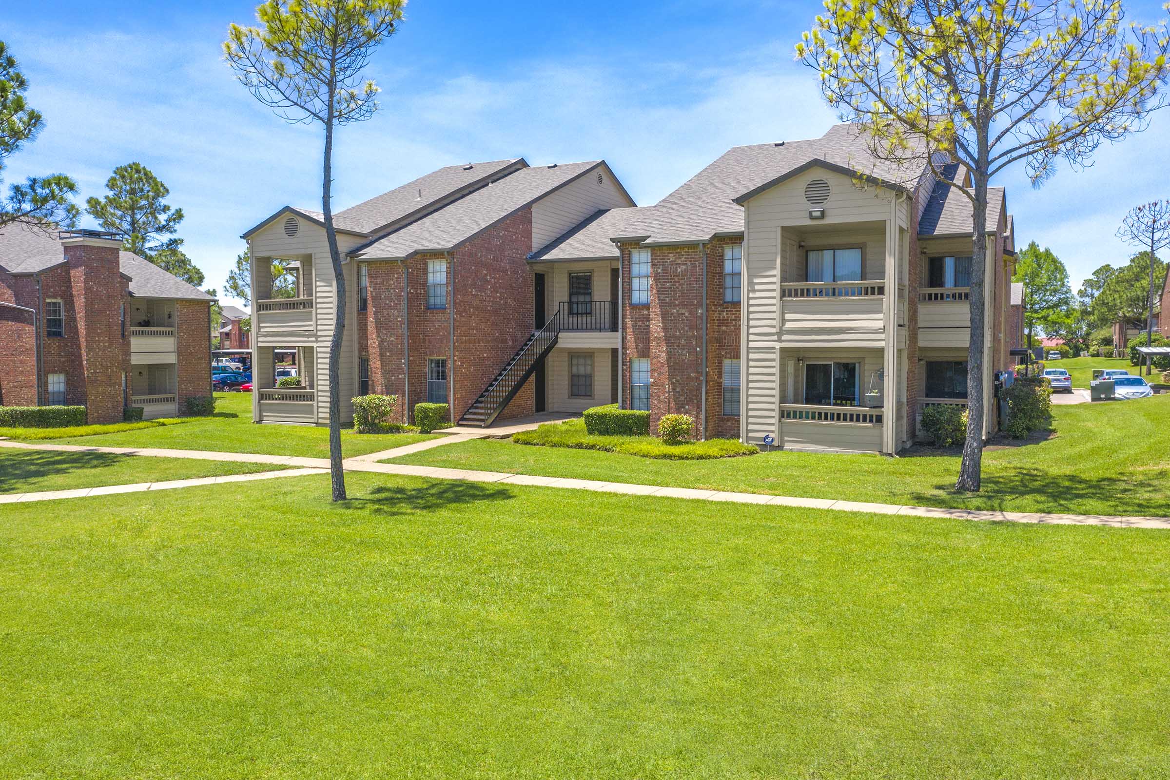 Villa Del Mar WillMax Apartments Apartments in Arlington, TX Apartments in Fort Worth Area